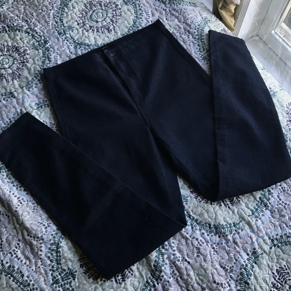 NWOT High waisted dark wash jeans